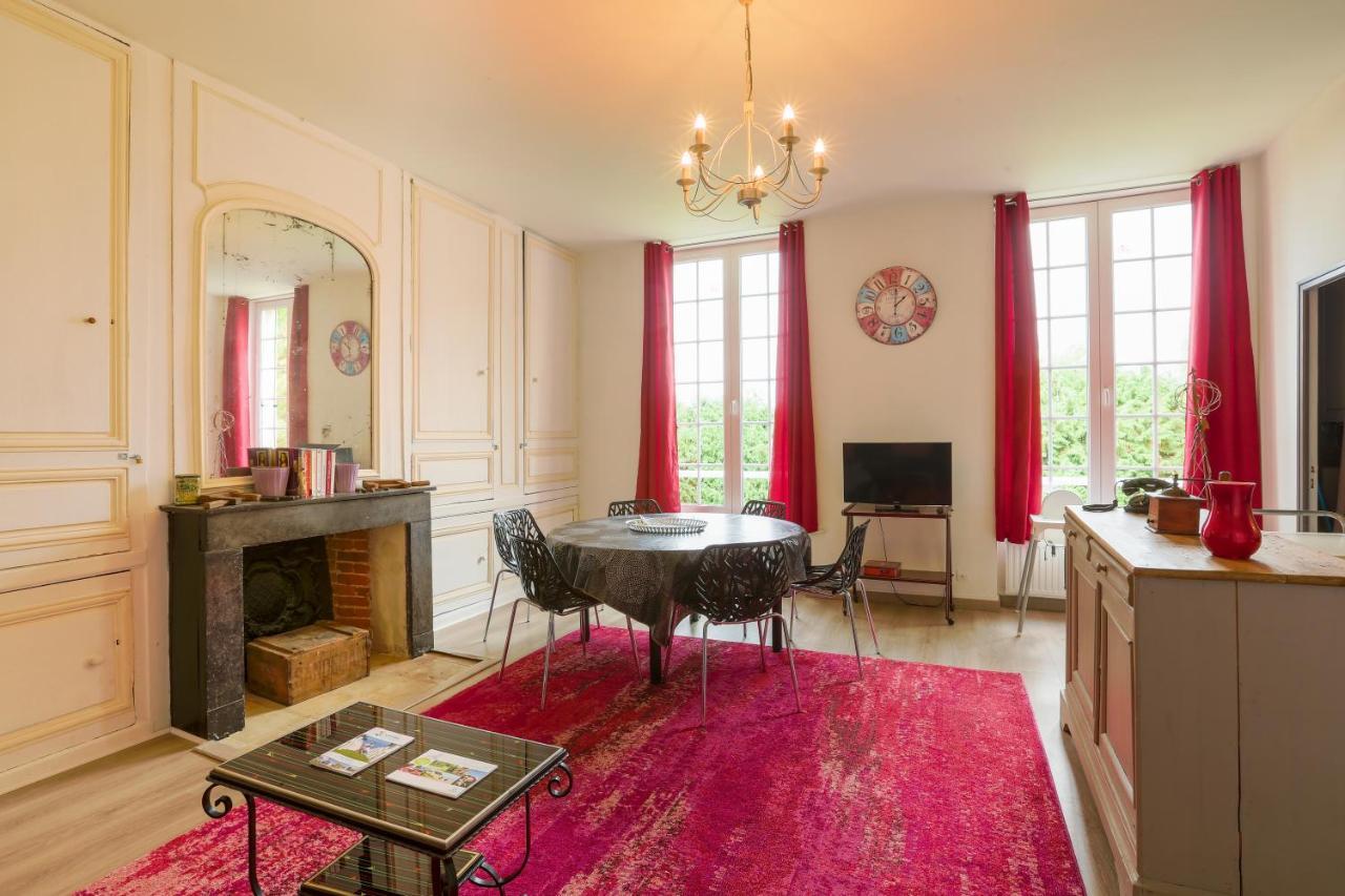 Chateau Turgot Gites Bons-Tassily Екстериор снимка